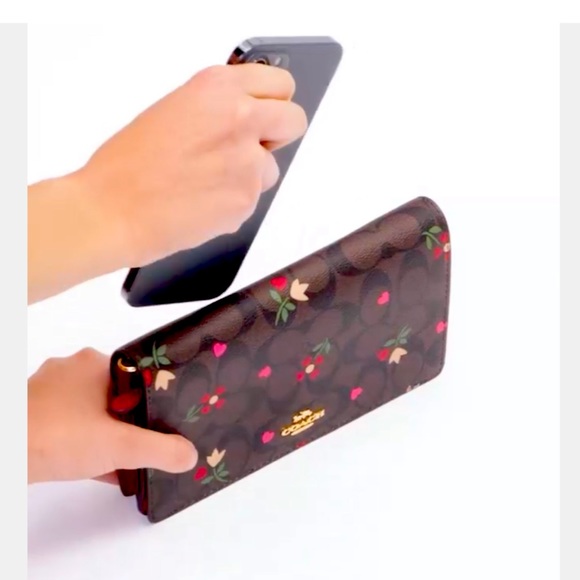 NWT Coach Anna Foldover Clutch Crossbody in Signature Canvas with heart print - Picture 7 of 13